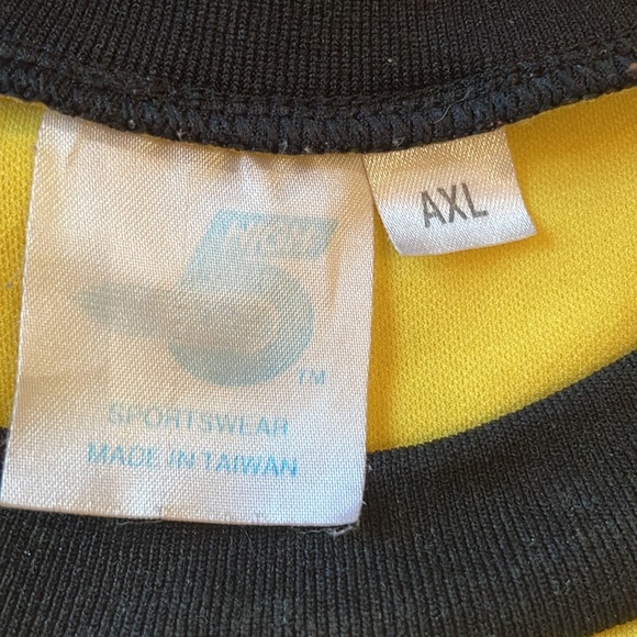 Yellow top - Picture 5 of 5